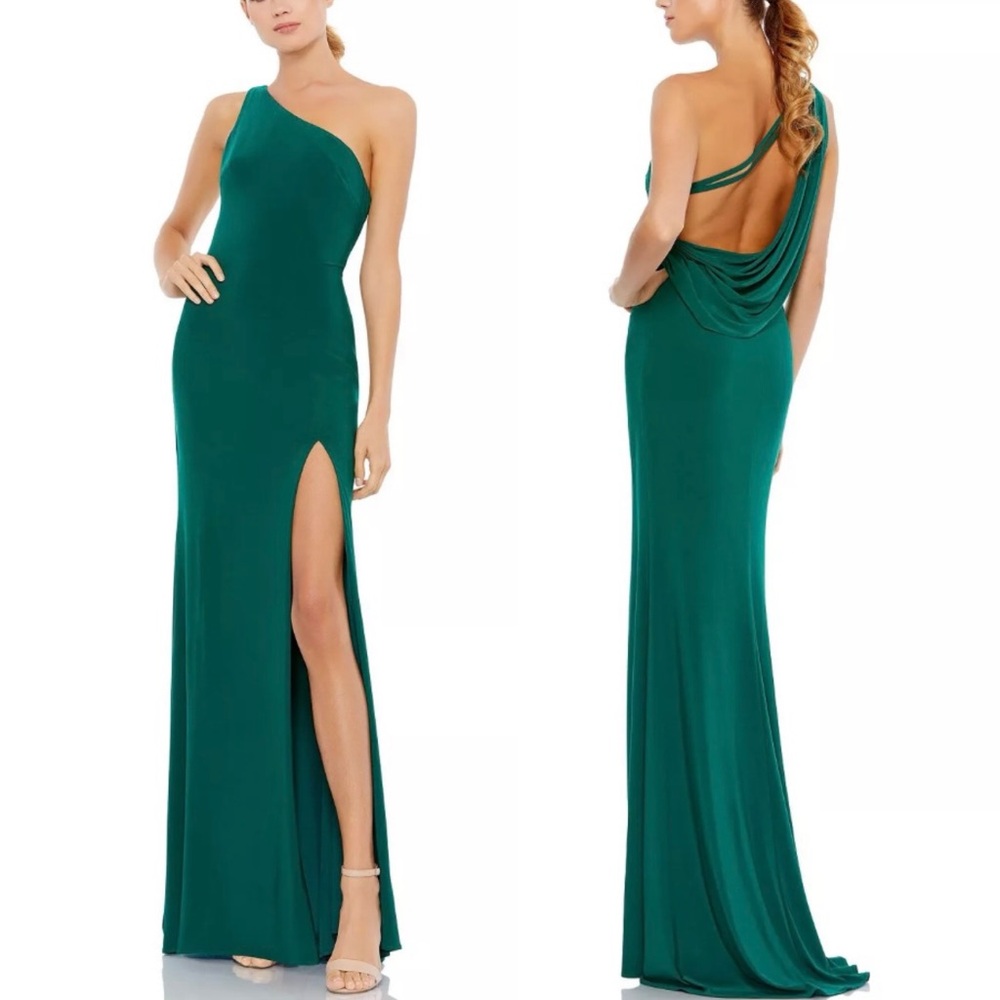 Mac Duggal Women's  leena Jersey One Shoulder Draped
Back Gown -Emerald size 4